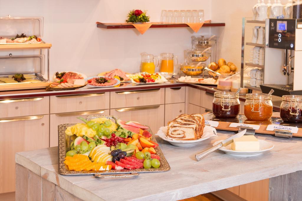 Hotel Garni Regina โอเบอร์สทดอร์ฟ ภายนอก รูปภาพ